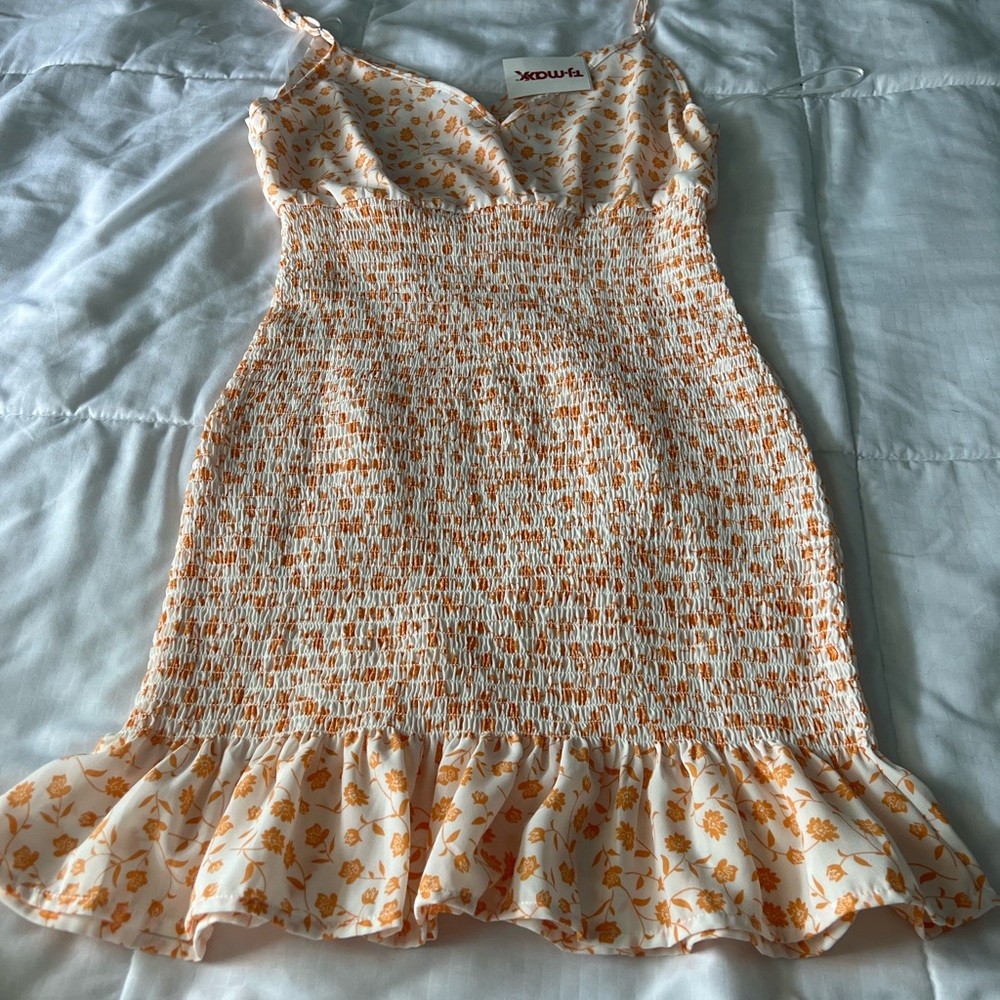 Dress - Picture 3 of 3